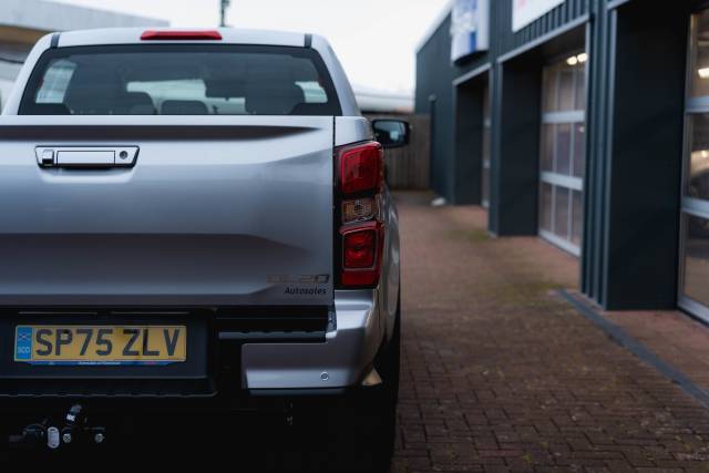 Isuzu D-Max 1.9 Dl20 Diesel Mercury Silver Metallic