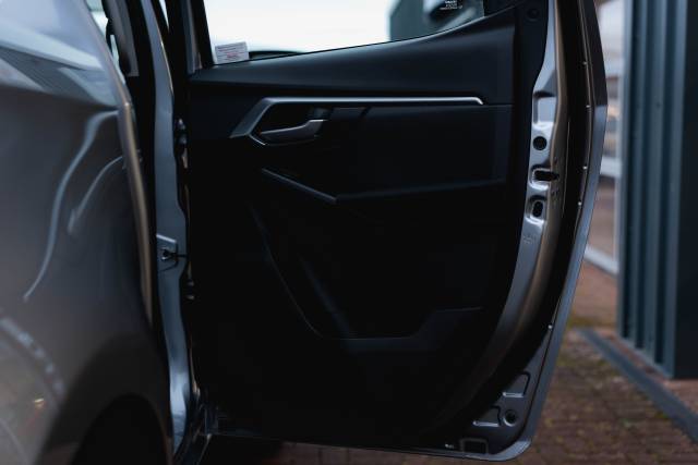 Isuzu D-Max 1.9 Dl20 Diesel Mercury Silver Metallic