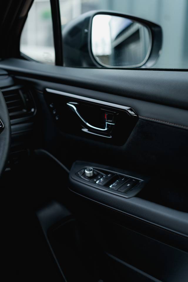 Subaru Forester 2.0 Trng Ebxr Sym Aw Hybrid Electric River Rock Pearl