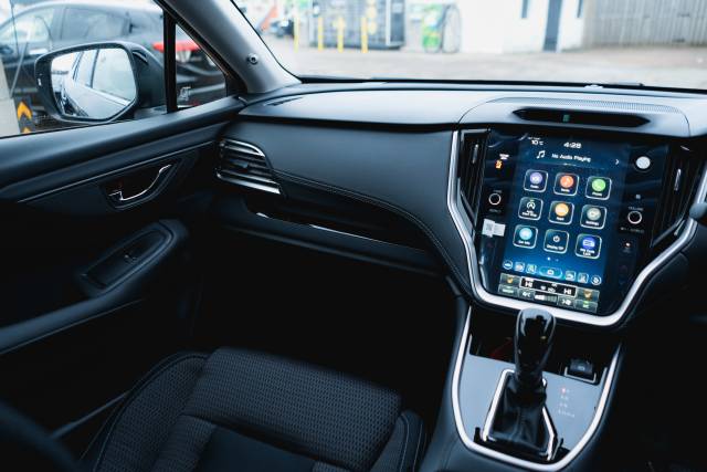 Subaru Outback 2.5 Limited Awd Cvt Petrol Crystal Black Silica