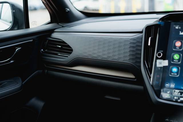 Subaru Forester 2.0 Trng Ebxr Sym Aw Hybrid Electric River Rock Pearl