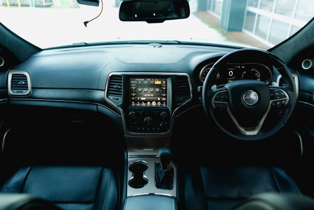 Jeep Grand 3.0 Cherokee Crd Summit Diesel Bright White Clear Coat