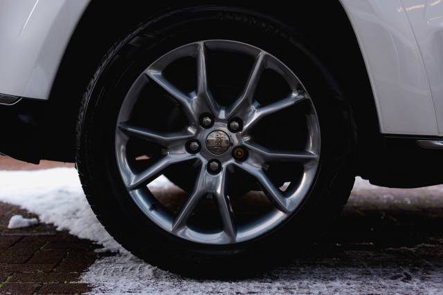 Jeep Grand 3.0 Cherokee Crd Summit Diesel Bright White Clear Coat