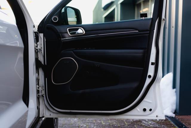 Jeep Grand 3.0 Cherokee Crd Summit Diesel Bright White Clear Coat