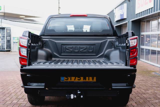 Isuzu D-Max 1.9 Dl40 Auto Diesel Onyx Black Mica