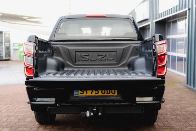 Isuzu D-Max 1.9 V-Cross Auto Diesel Onyx Black Mica
