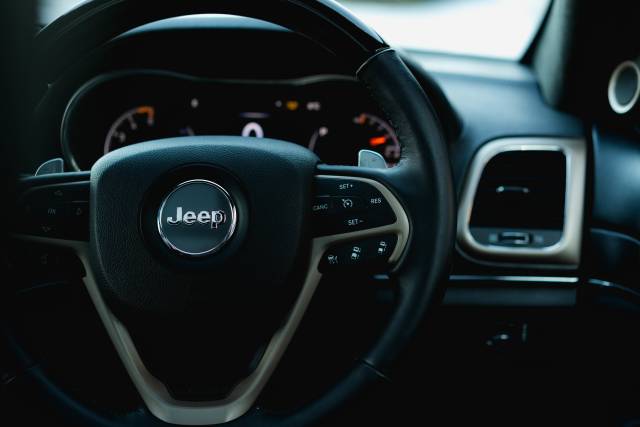 Jeep Grand 3.0 Cherokee Crd Summit Diesel Bright White Clear Coat