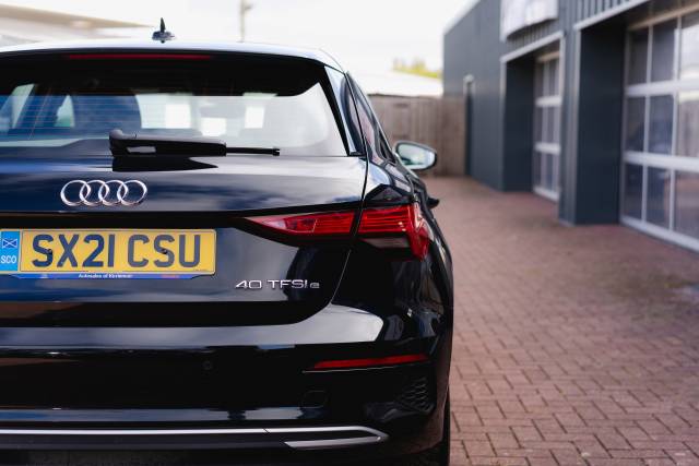 Audi A3 1.4 Sport 40 Tfsi E S-A Hybrid Electric Brilliant Black