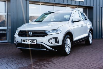 Volkswagen T-Roc 1.5 Life Tsi S-A Petrol Ascot GreyVolkswagen T-Roc 1.5 Life Tsi S-A Petrol Ascot Grey at ecomapi Selby