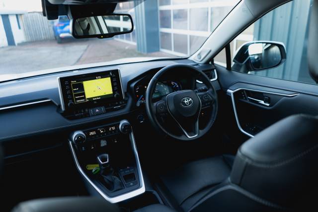 Toyota Rav4 2.5 Excel Hev 4X2 Cvt Hybrid Electric Pearl White