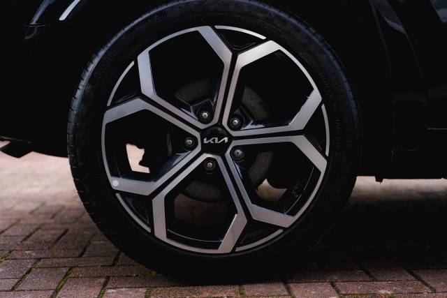 Kia Niro 1.6 3 Hev S-A Hybrid Electric Midnight Black