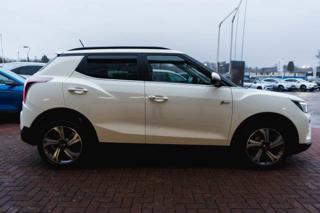 KGM Tivoli 1.5 K40 Auto Petrol Grand White