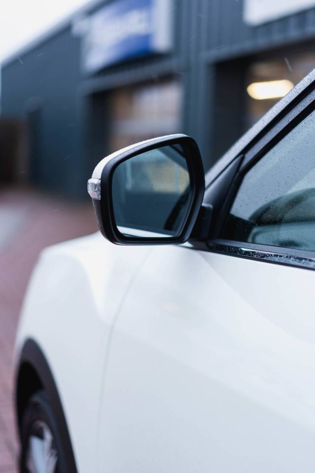 KGM Tivoli 1.5 K40 Auto Petrol Grand White