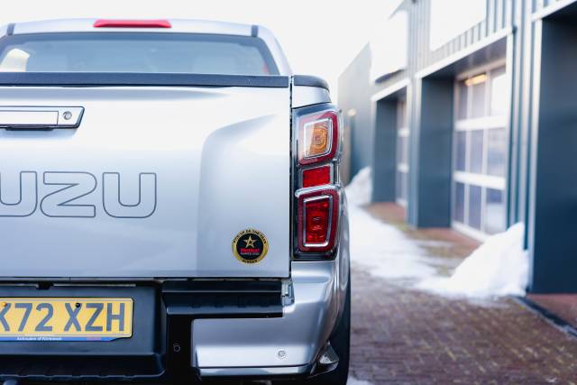 Isuzu D-Max 1.9 Dl40 Auto Diesel Mercury Silver