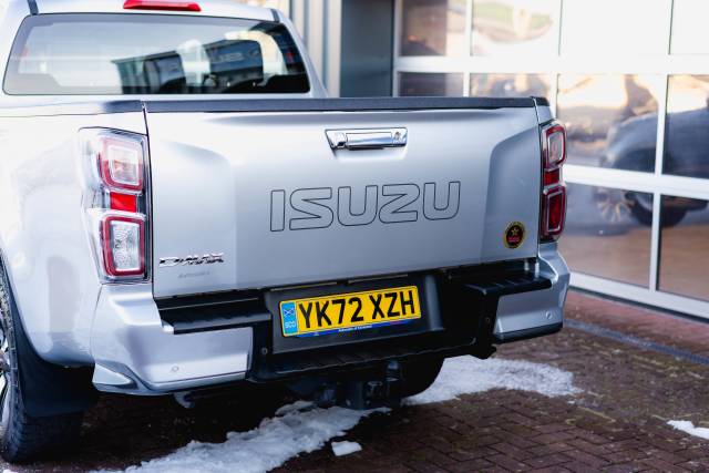 Isuzu D-Max 1.9 Dl40 Auto Diesel Mercury Silver