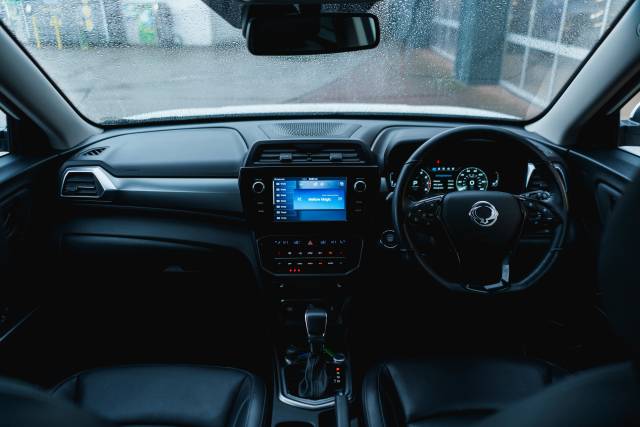 KGM Tivoli 1.5 K40 Auto Petrol Grand White