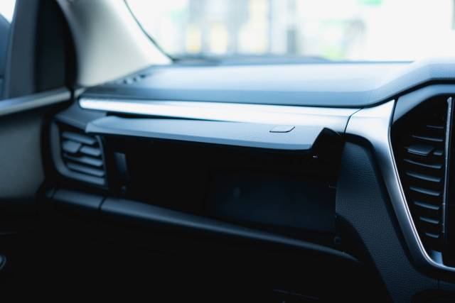 Isuzu D-Max 1.9 Dl20 Diesel Obsidian Grey Mica