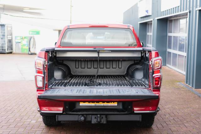 Isuzu D-Max 1.9 Dl40 Diesel Spinel Red