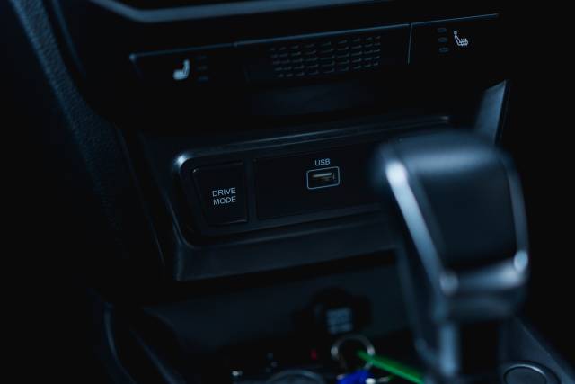 KGM Tivoli 1.5 K40 Auto Petrol Grand White