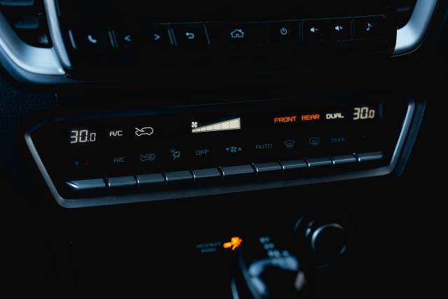 Isuzu D-Max 1.9 Dl40 Auto Diesel Mercury Silver