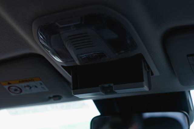 Isuzu D-Max 1.9 Dl20 Diesel Obsidian Grey Mica