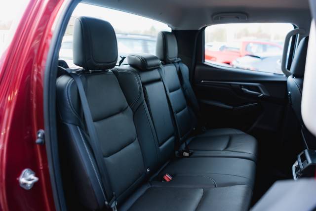 Isuzu D-Max 1.9 Dl40 Diesel Spinel Red