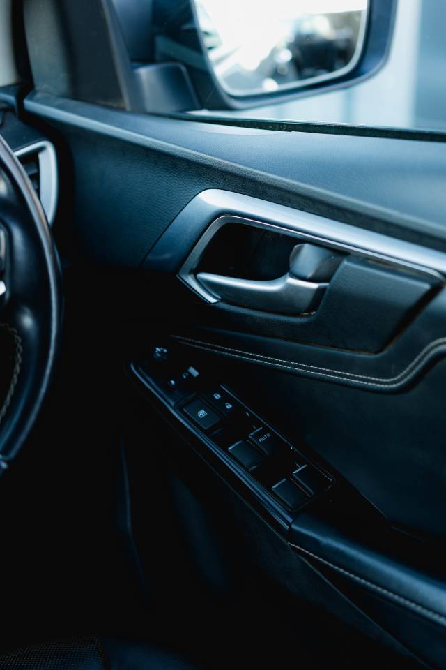 Isuzu D-Max 1.9 Dl40 Auto Diesel Mercury Silver