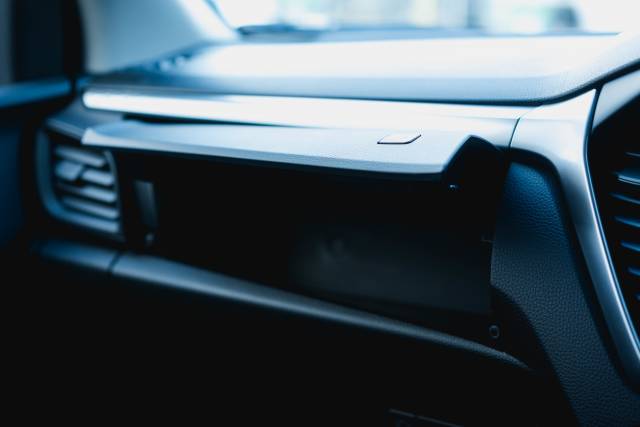 Isuzu D-Max 1.9 Dl20 Auto Diesel Obsidian Grey Mica