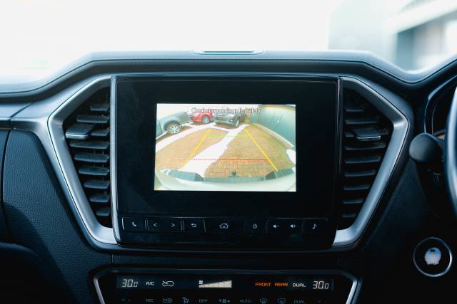 Isuzu D-Max 1.9 Dl40 Auto Diesel Mercury Silver