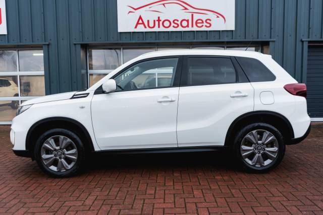 Suzuki Vitara 1.4 Sz-T Boosterjet Mh Hybrid Electric Superior White