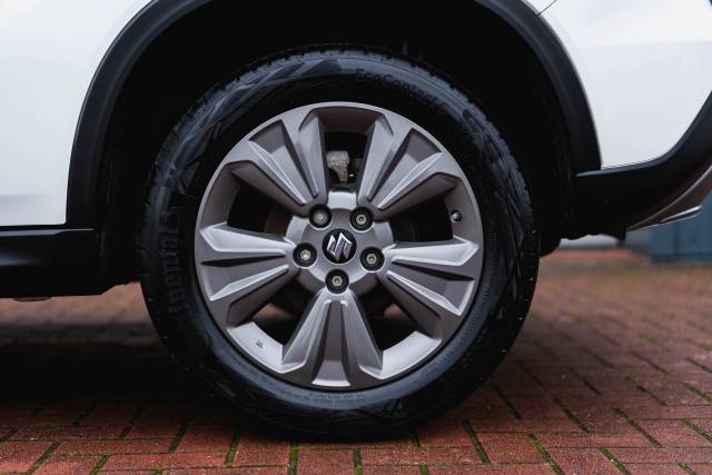 Suzuki Vitara 1.4 Sz-T Boosterjet Mh Hybrid Electric Superior White