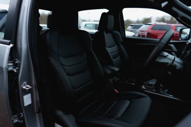 Isuzu D-Max 1.9 Dl40 Auto Diesel Mercury Silver Metallic