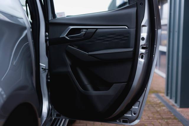 Isuzu D-Max 1.9 Dl40 Auto Diesel Mercury Silver Metallic