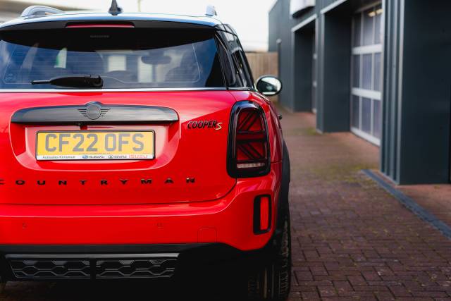 Mini C-Man 1.5 Cooper S E All4 Spo Hybrid Electric Chili Red