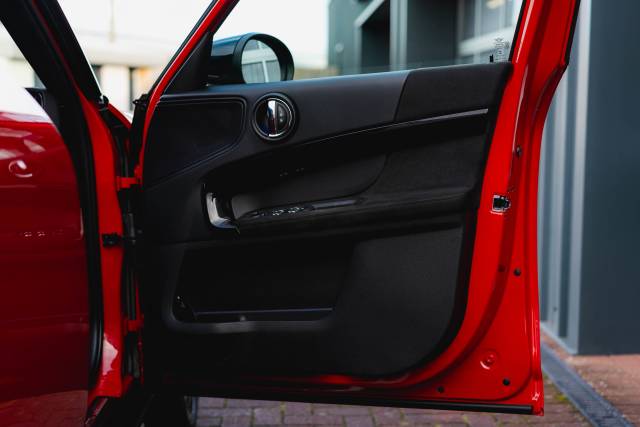 Mini C-Man 1.5 Cooper S E All4 Spo Hybrid Electric Chili Red