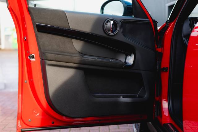 Mini C-Man 1.5 Cooper S E All4 Spo Hybrid Electric Chili Red